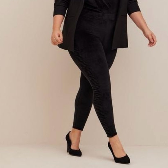 torrid Pants - TORRID Signature Waist Ruched Velour Side Leggings Black Plus Size 2 18-20